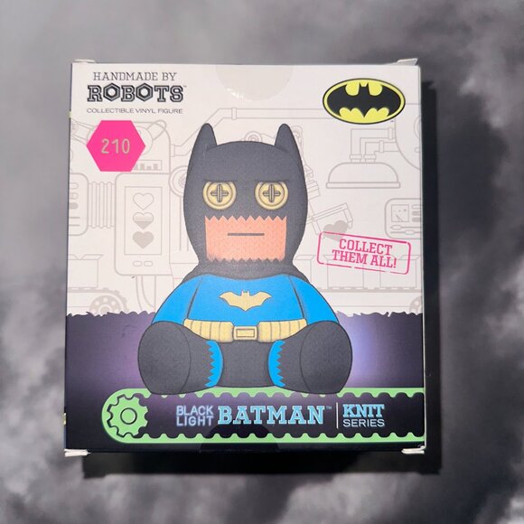 Handmade by Robots DC Comics BATMAN Knit Series Action Figure LE BLACKLIGHT - Picture 3 of 5